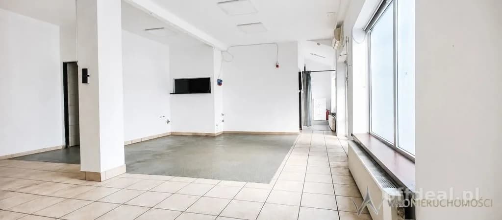 комерційна нерухомість в оренду у Oborniki Śląskie | 78 m²