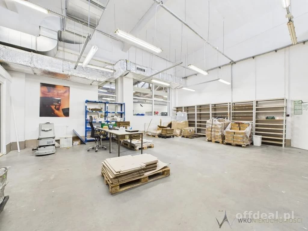 Gewerbeimmobilie zum Verkauf in Oborniki Śląskie | 1.669 m²