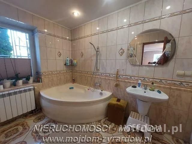 5-Zimmer Haus zum Verkauf in Wiskitki | 230 m²