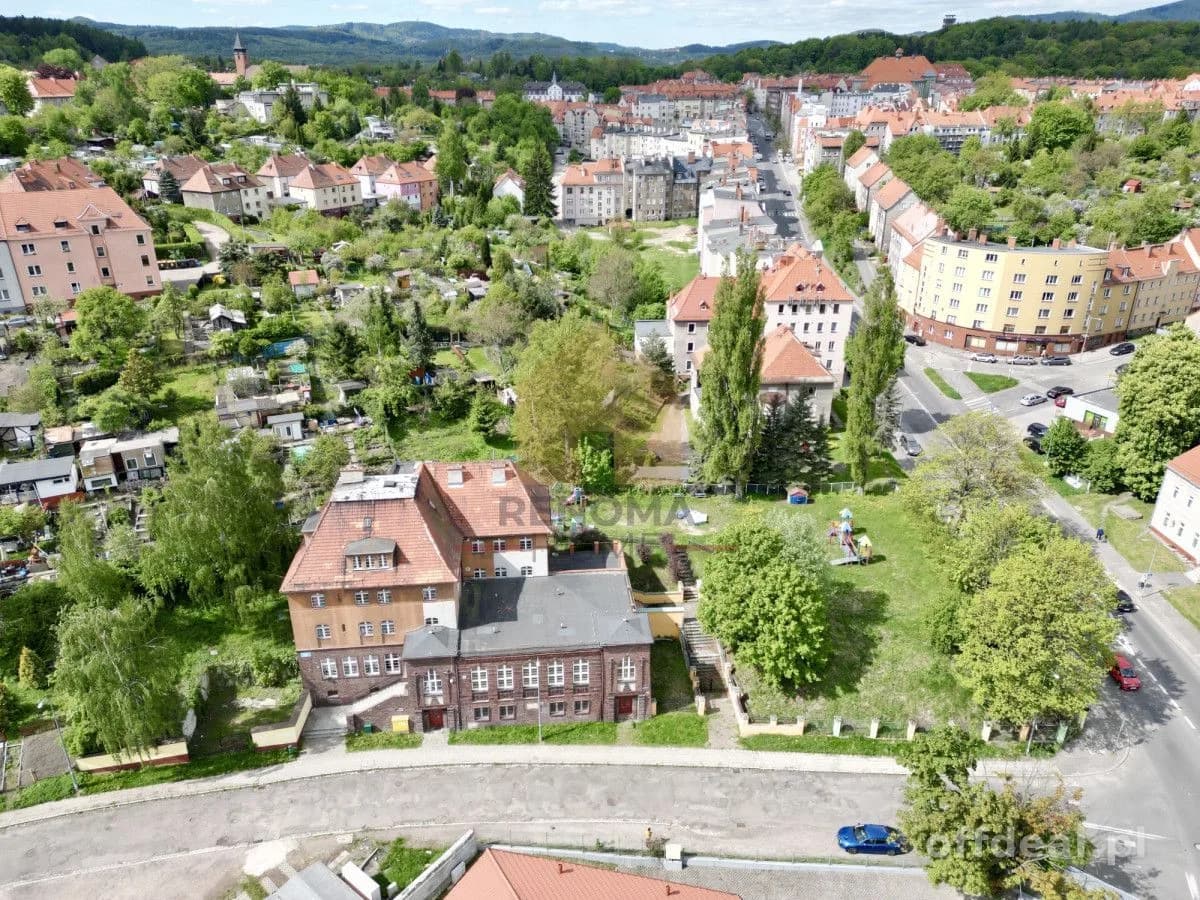 Budynek użytkowy 859 m² | Wałbrzych | inwestycyjny