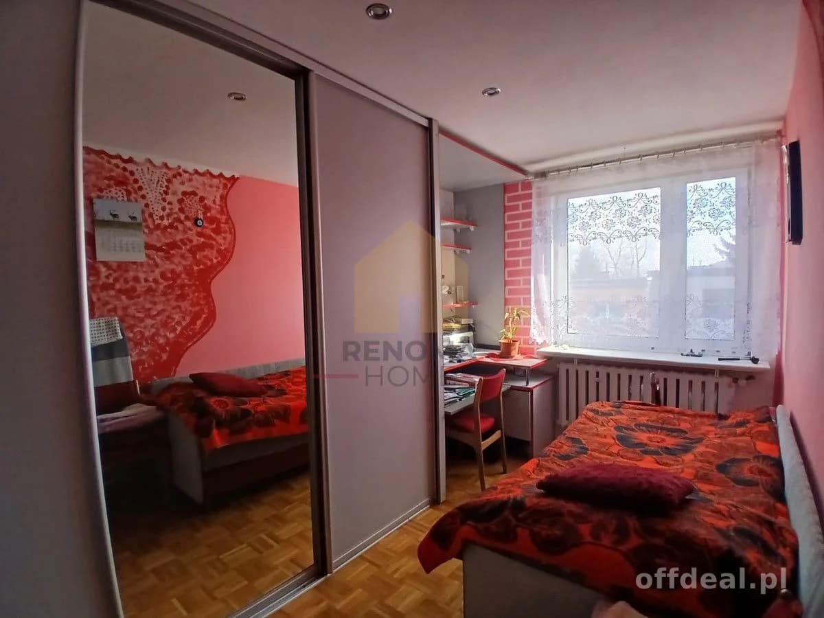 Skrajny dom w zabudowie szeregowej – komfort i pry