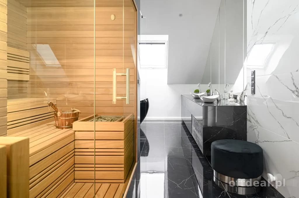 Przestronny dom z basenem, sauna i juacuzzi