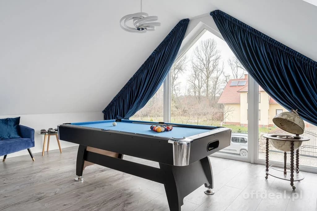 Przestronny dom z basenem, sauna i juacuzzi