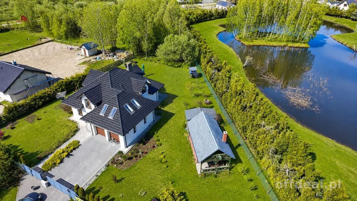 Dom 157 m² | działka 1600 m² | 2 km od morza |