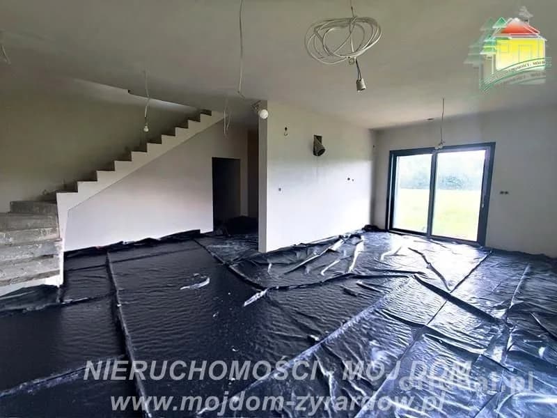 6-Zimmer Haus zum Verkauf in Jesionka | 218 m²