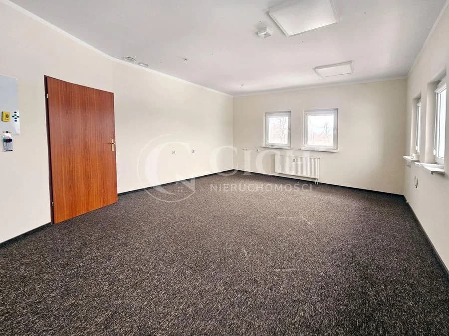 Lokal biurowy 77,68 m² | 3 pokoje | Parking | Tarnów – ul. Torowa