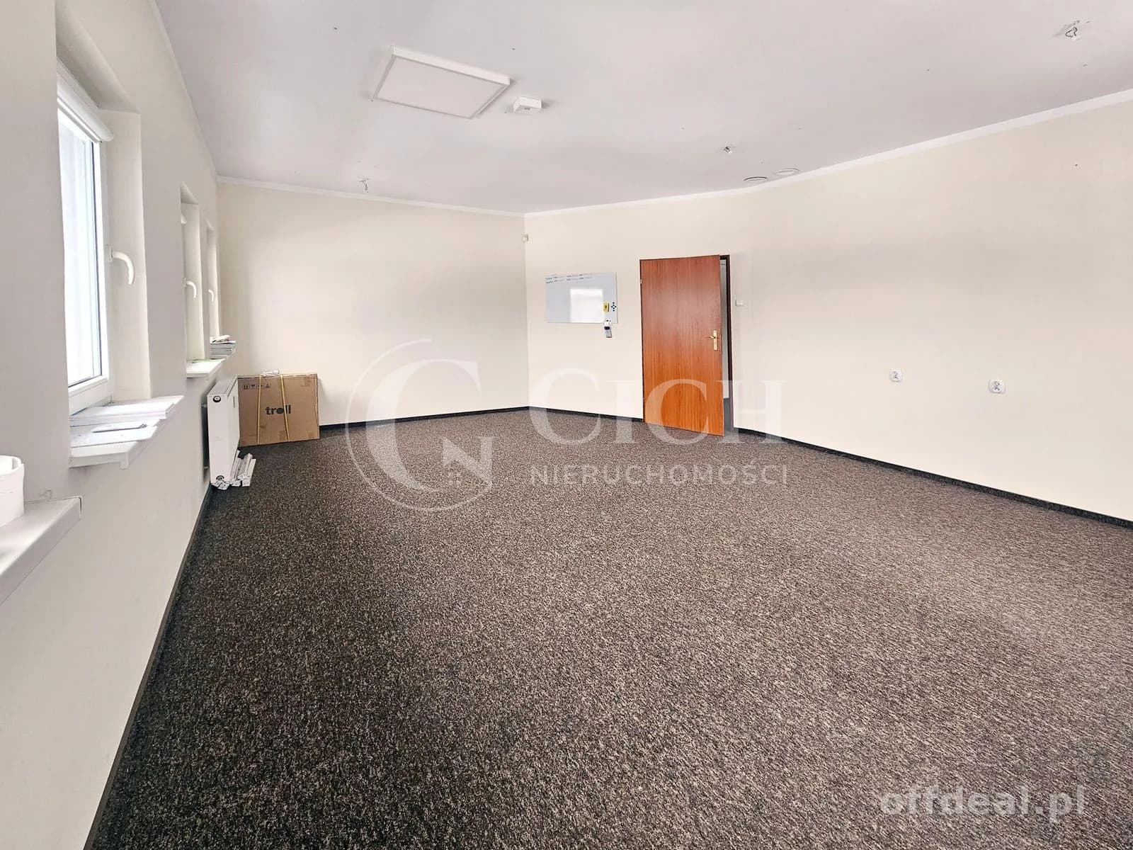 комерційна нерухомість в оренду у Tarnów | 77,68 m²