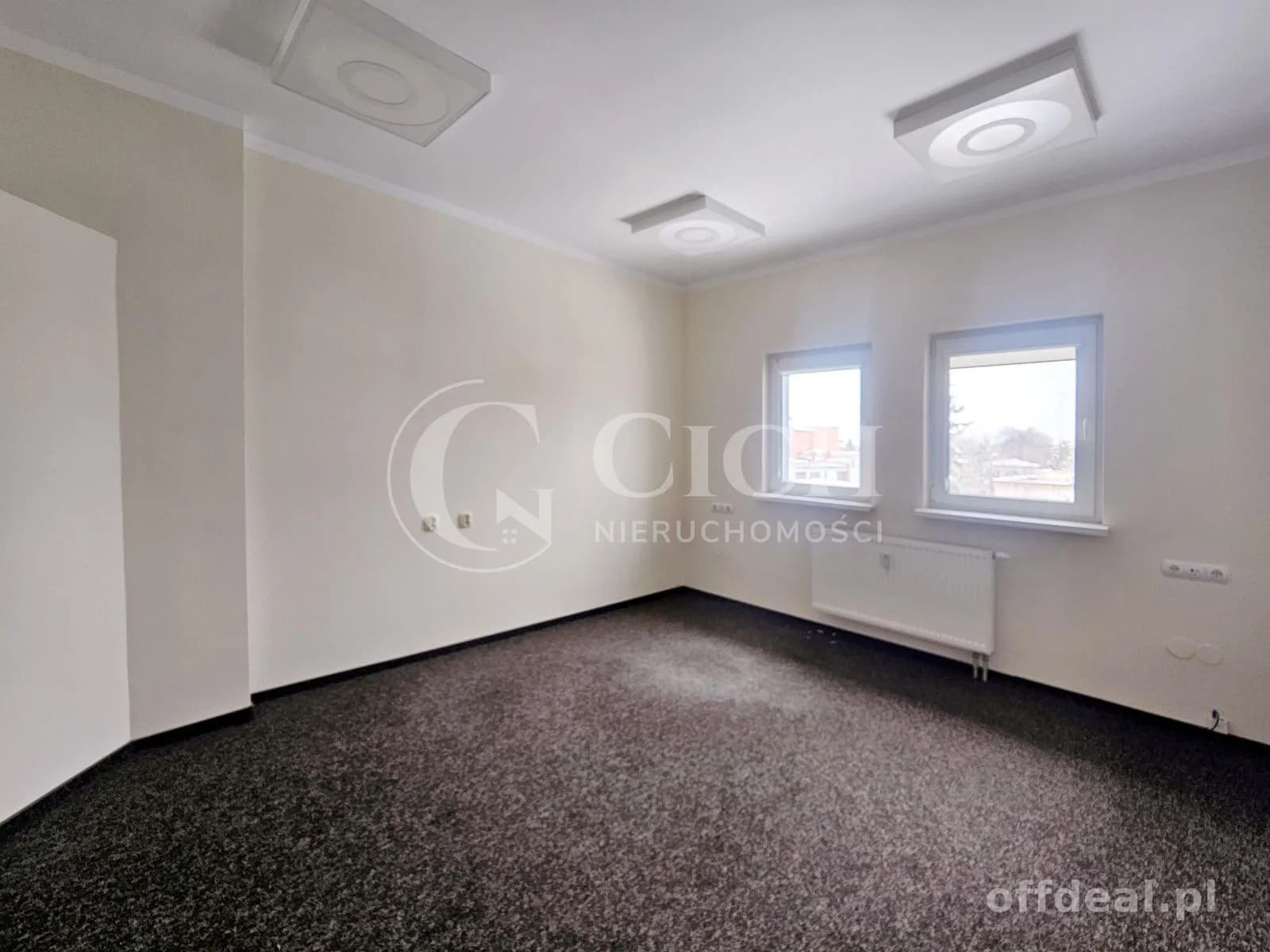 комерційна нерухомість в оренду у Tarnów | 77,68 m²