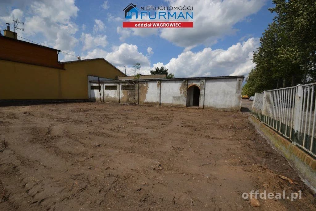 terrain à louer à Wągrowiec | 681 m²