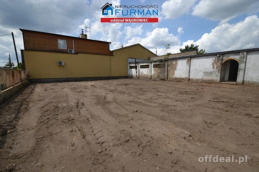terrain à louer à Wągrowiec | 681 m²