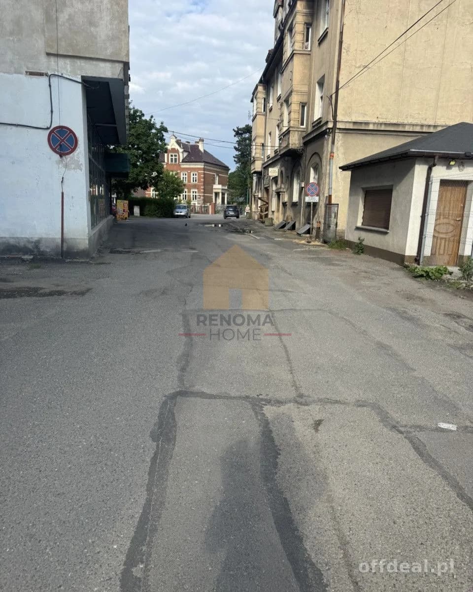 Garaż 19 m2 ul. 1-go Maja w Ząbkowicach