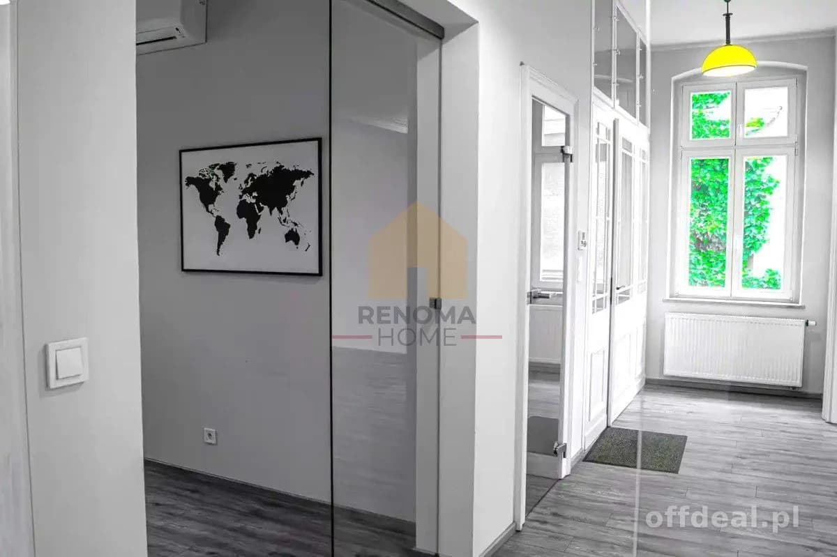 комерційна нерухомість на продаж у Zielona Góra | 15-кімн. | 366 m²