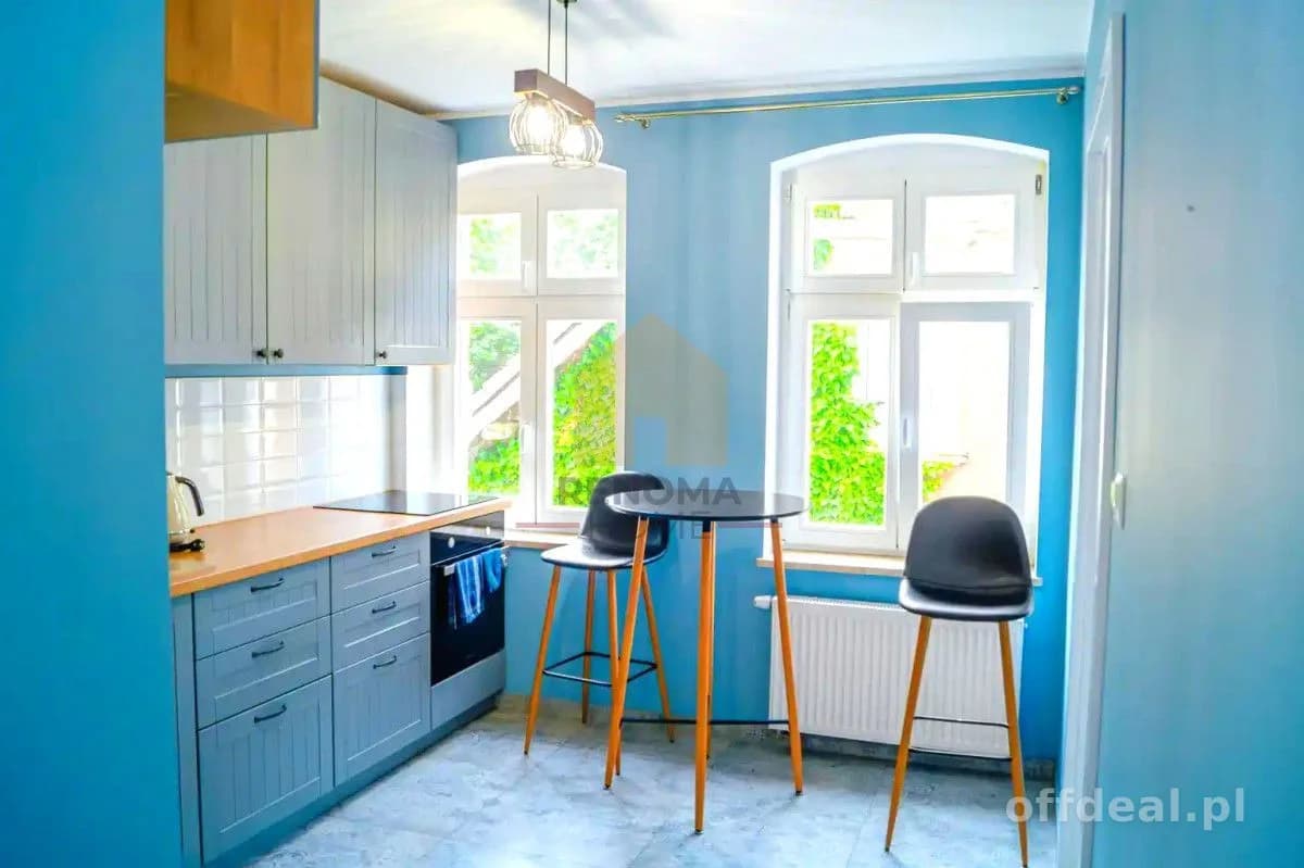 комерційна нерухомість на продаж у Zielona Góra | 15-кімн. | 366 m²