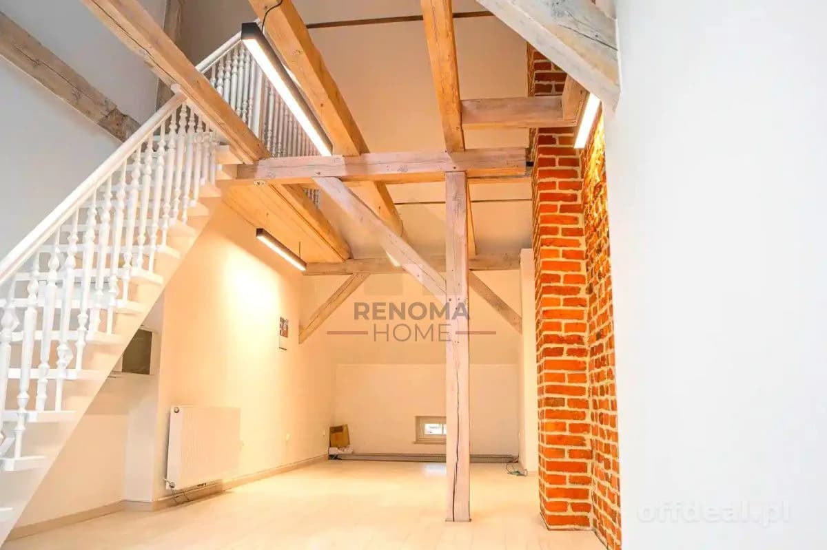 комерційна нерухомість на продаж у Zielona Góra | 15-кімн. | 366 m²