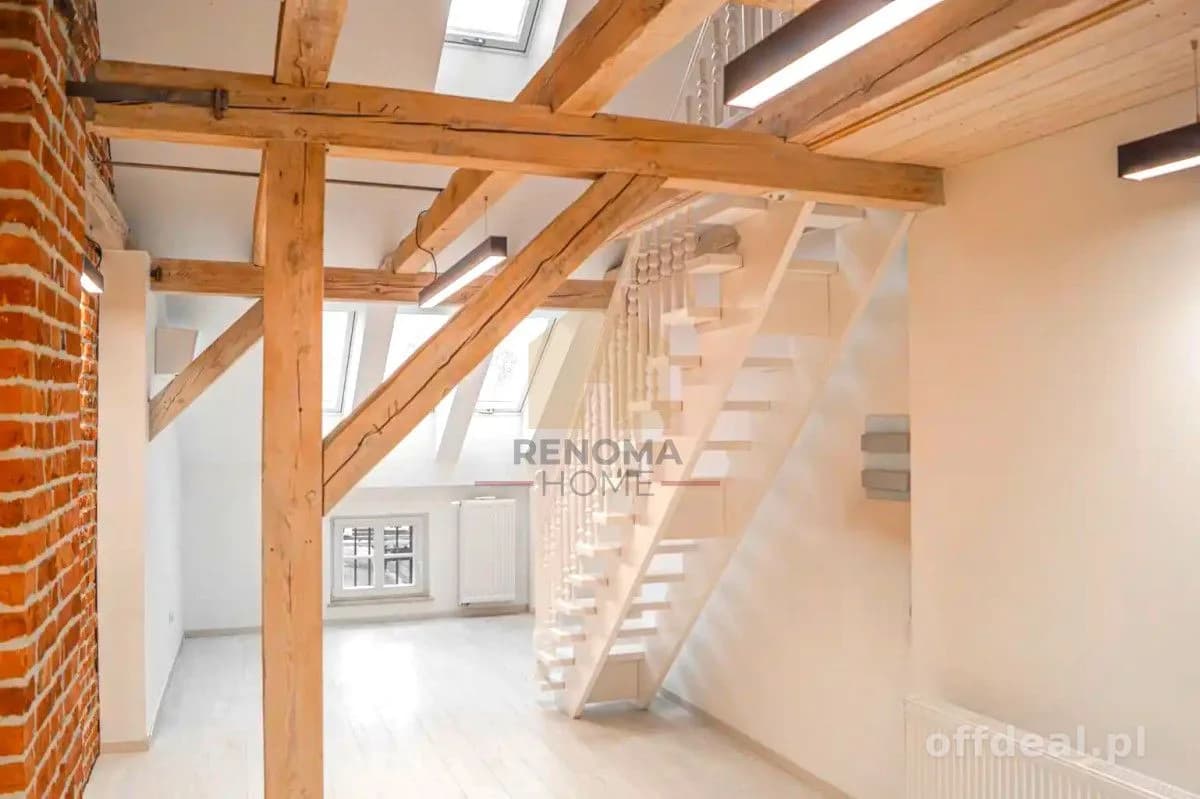 комерційна нерухомість на продаж у Zielona Góra | 15-кімн. | 366 m²