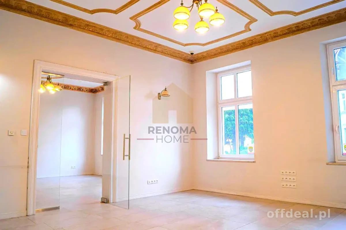 комерційна нерухомість на продаж у Zielona Góra | 15-кімн. | 366 m²