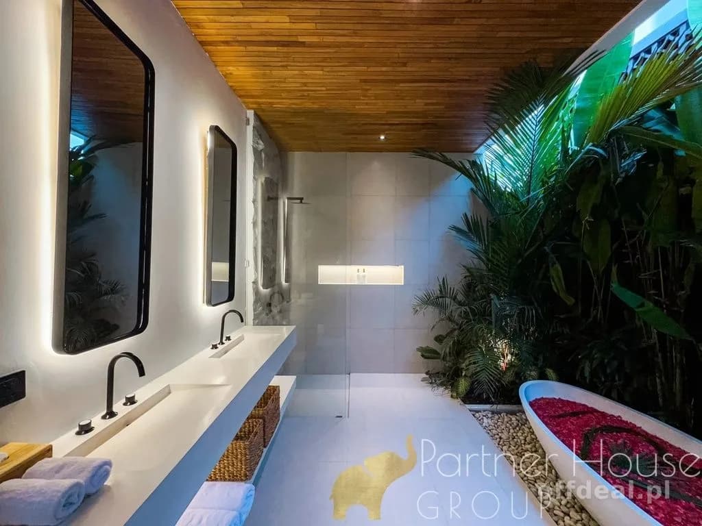 4-Zimmer Haus zum Verkauf in Canggu Beach Inn Bali, Jalan Pantai Batu Bolong, Canggu, North Kuta, Badung, Bali, Lesser Sunda Islands, 80363, Indonezja | 236 m²