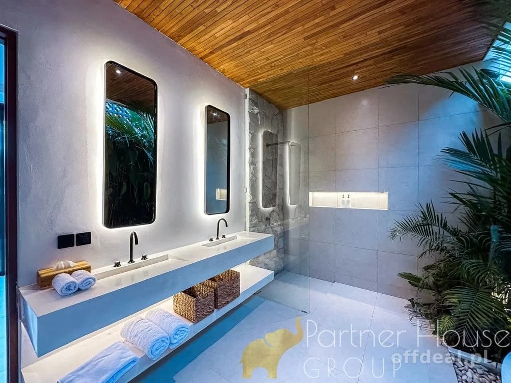 4-Zimmer Haus zum Verkauf in Canggu Beach Inn Bali, Jalan Pantai Batu Bolong, Canggu, North Kuta, Badung, Bali, Lesser Sunda Islands, 80363, Indonezja | 236 m²