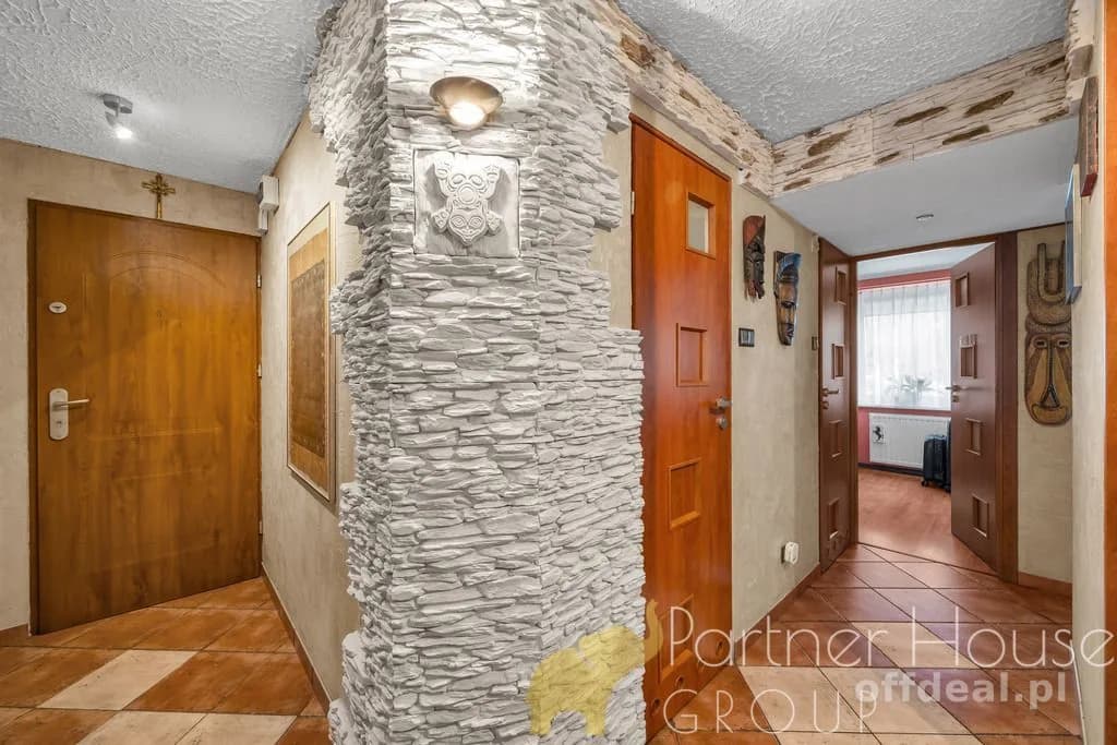 Rodzinne 4 pokoje z ogrodem (200m2) jak w domu