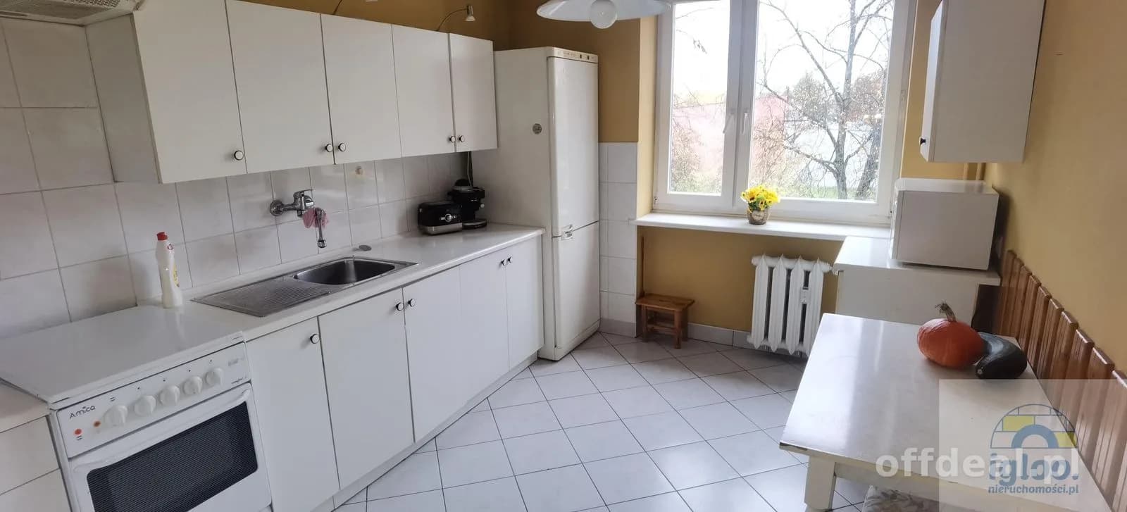 Mieszkanie 2-3 pokojowe -nowsze budownictwo- garaż- balkon- Centrum