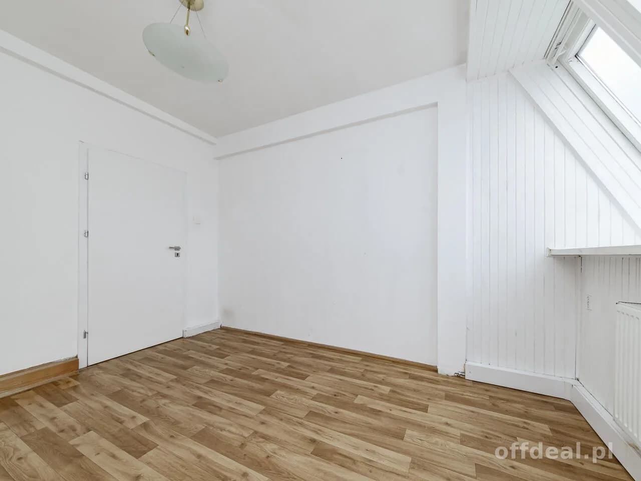commercial property for sale in Warszawa | 193.18 m²