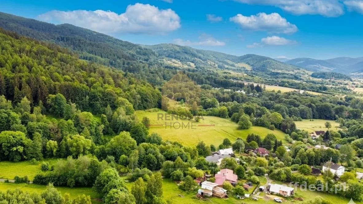 Urokliwa działka w górach z piękną panoramą gór