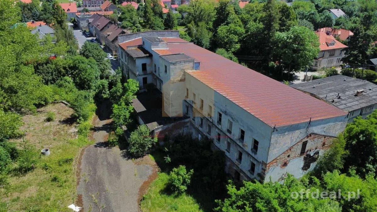 bien commercial à vendre à Pieszyce | 2 470,8 m²