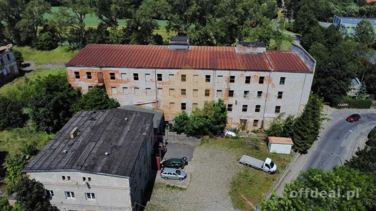 bien commercial à vendre à Pieszyce | 2 470,8 m²