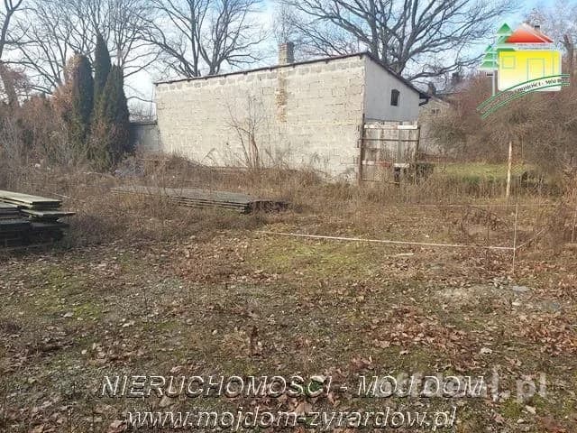 Działka z warunkami zabudowy blisko centrum Jaktorowa.