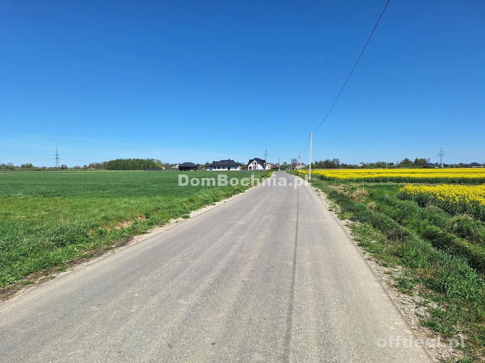 Działka przy nowej drodze gaz woda prąd Borzęcin