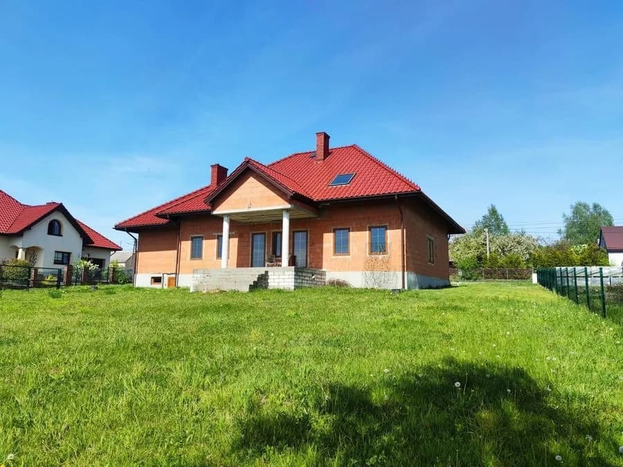 Dom pod Kielcami, spokojna i cicha okolica