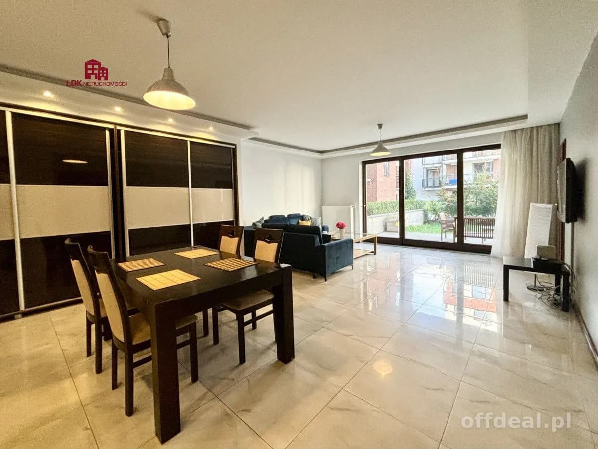 Adres, który zarabia | 120 m² nad Motławą