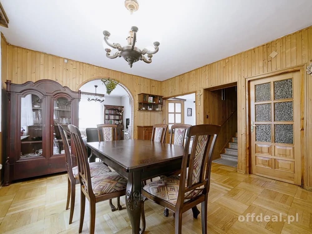 6-Zimmer Haus zum Verkauf in Sulejówek | 350 m²