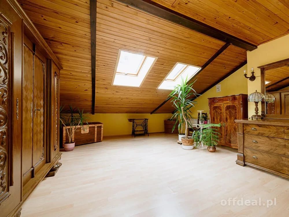 6-Zimmer Haus zum Verkauf in Sulejówek | 350 m²