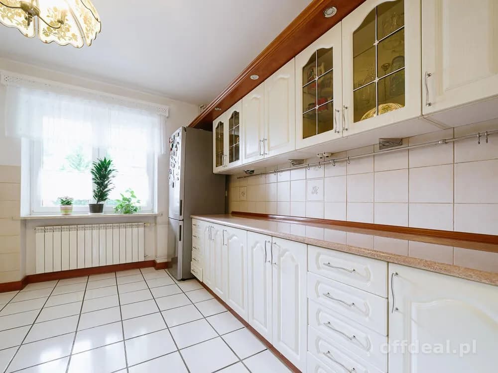 6-Zimmer Haus zum Verkauf in Sulejówek | 350 m²