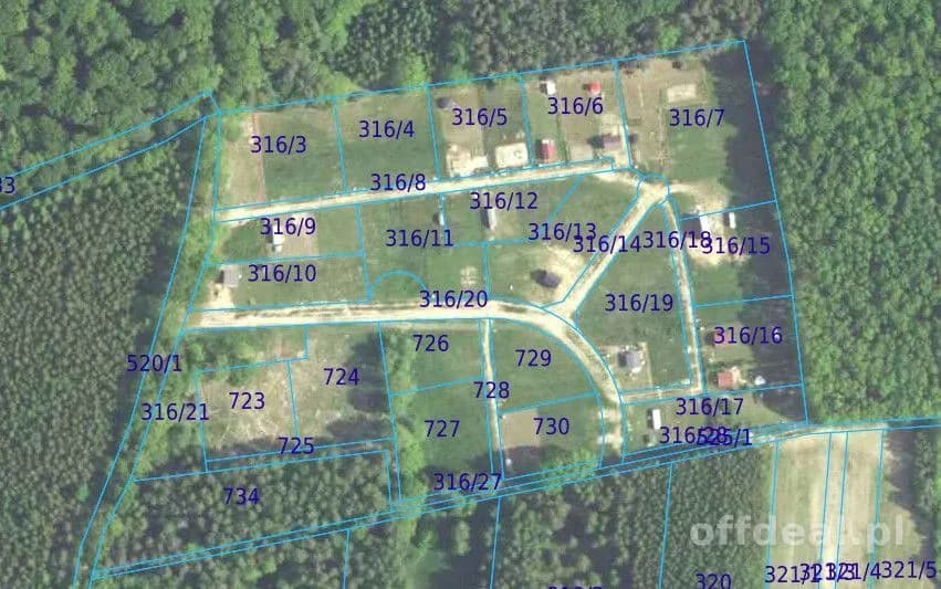 plot for sale in Pierstnica | 912 m²