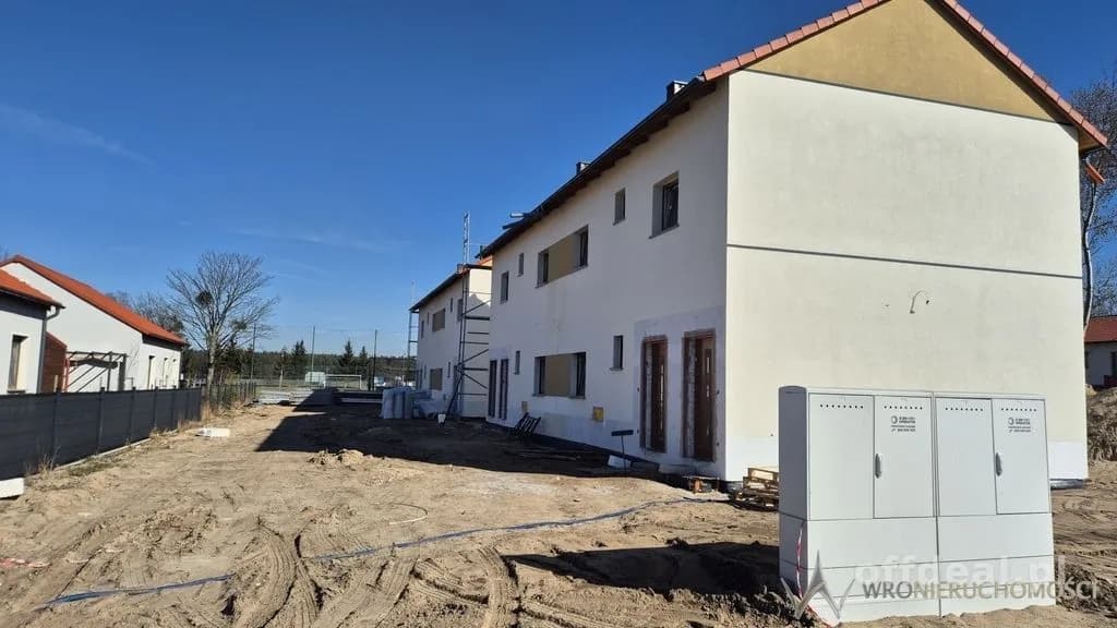 3 pokoje z ogródkiem i poddaszem – nowe mieszkanie w Miłoszycach