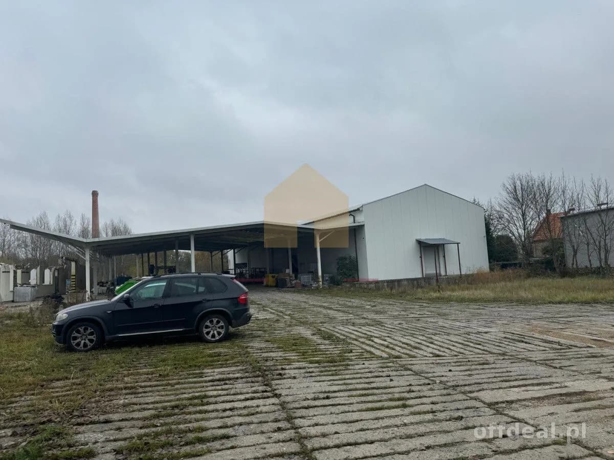 commercial property for sale in Jaśkowice Legnickie | 1,400 m²