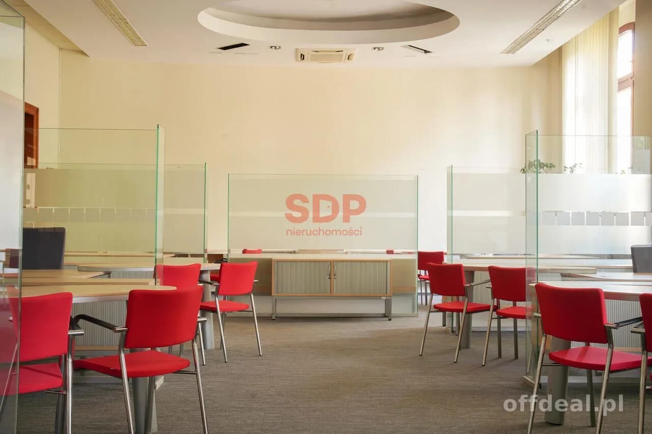 Reprezentacyjna kamienica 1000 m² | Plac Powstańców Śląskich