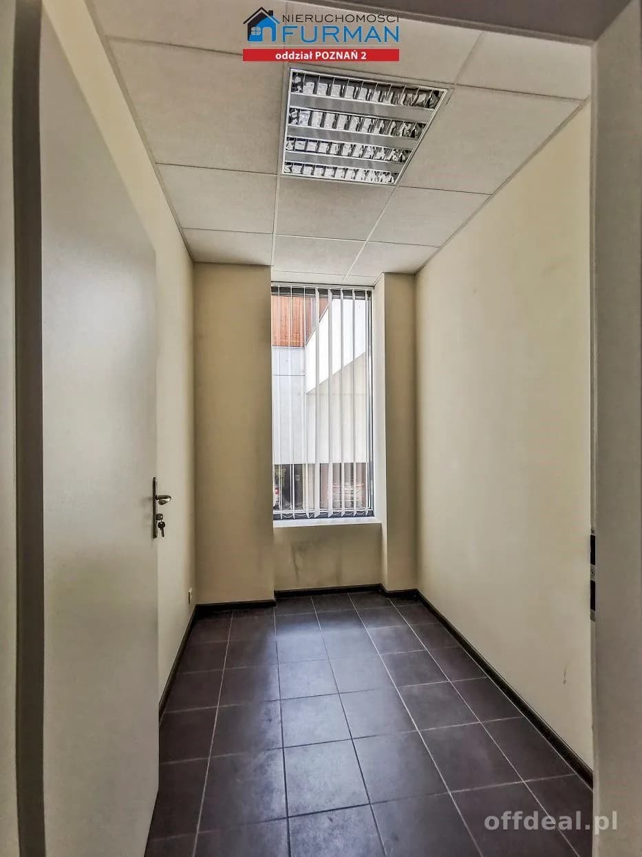Lokal Biurowy, 56mkw, Piątkowska, parter biurowca