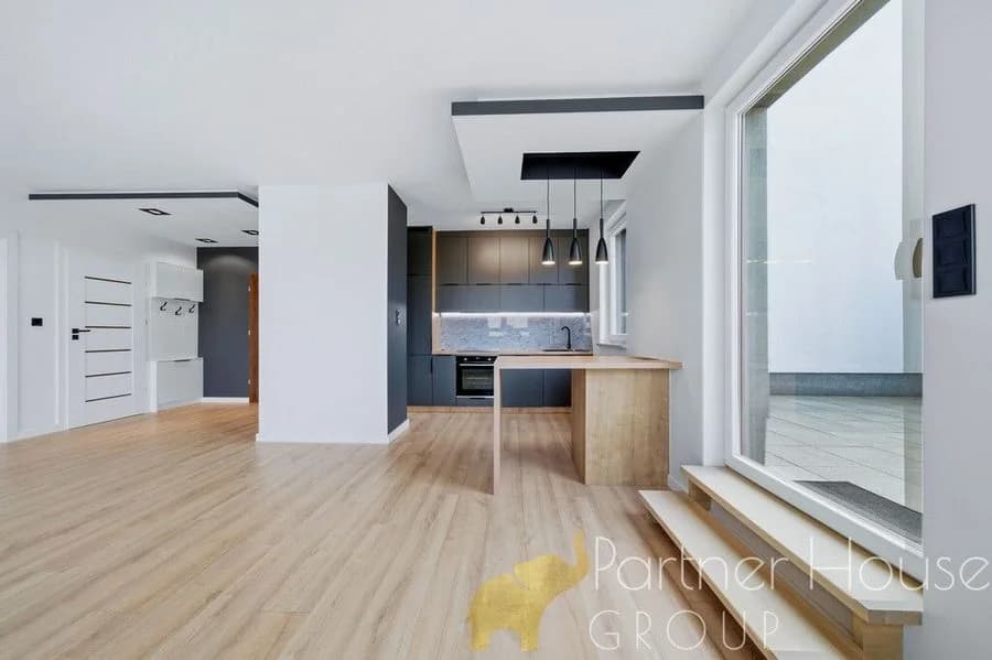 Świeżo wykończony apartament | Wysokie piętro