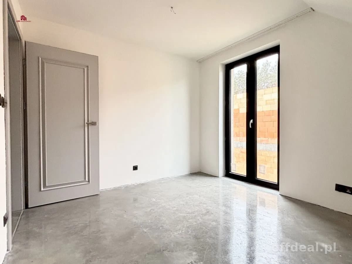 WYSOKI SALON 6 m | działka 409 m² - Płoty