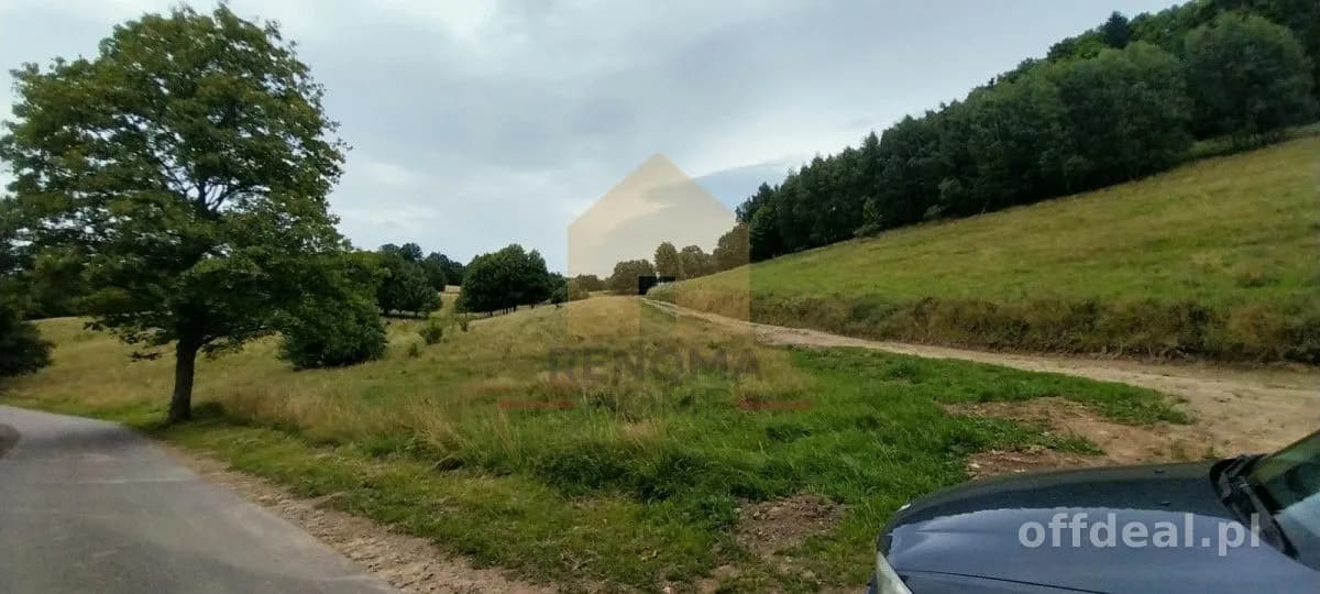 terrain à vendre à Walim | 2 120 m²