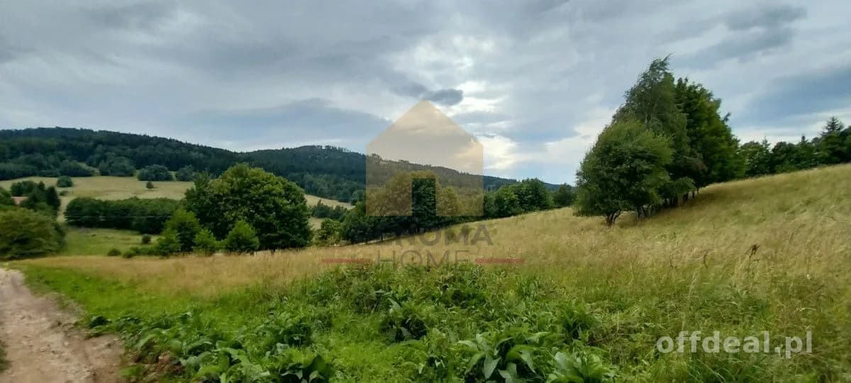 terrain à vendre à Walim | 2 120 m²