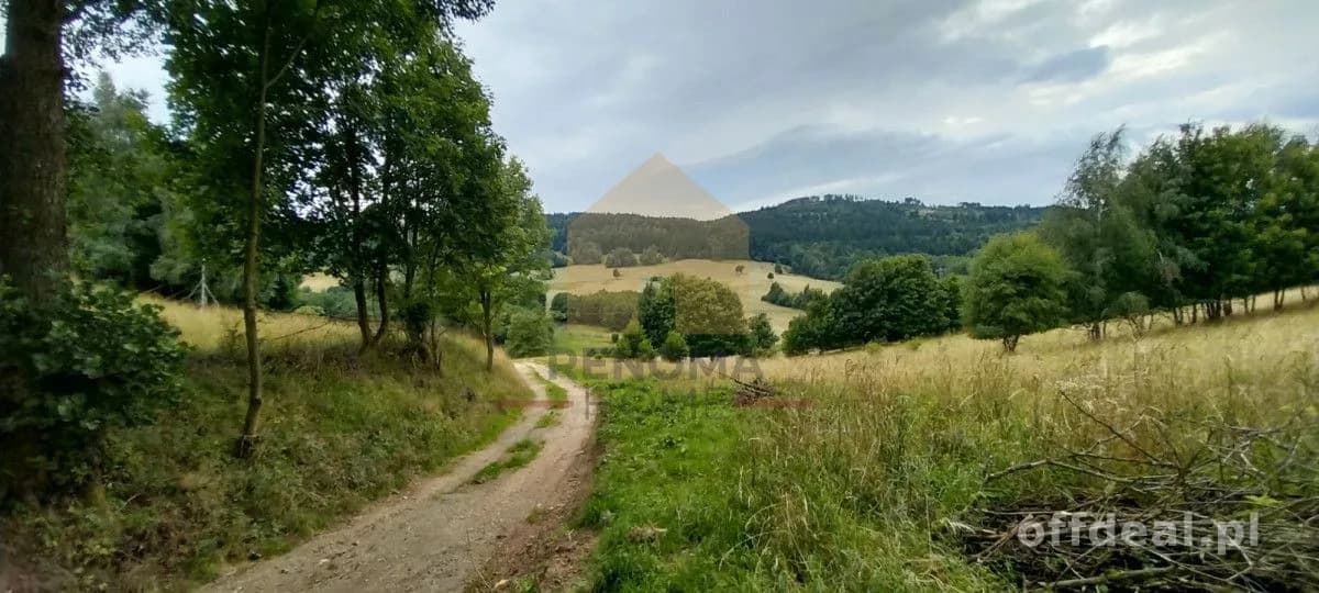 terrain à vendre à Walim | 2 120 m²