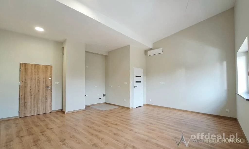 Lokal 38 m² po remoncie | klimatyzacja | parking
