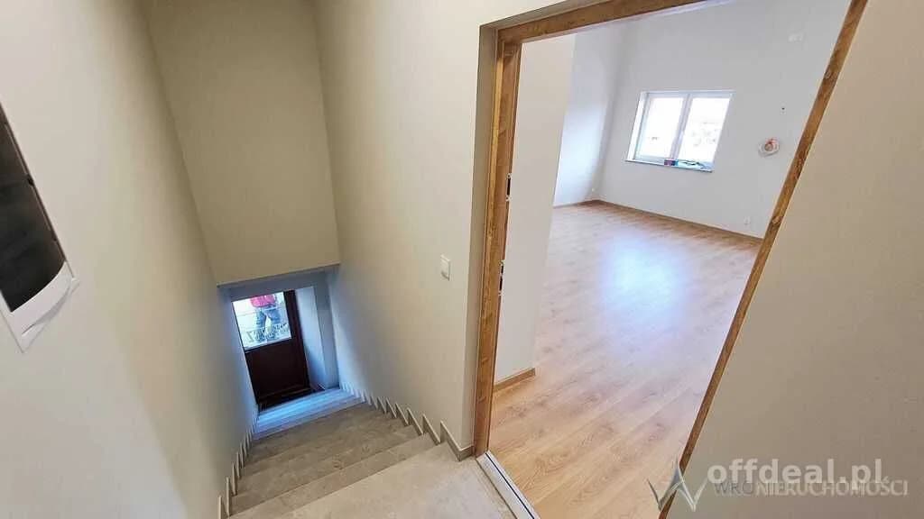 bien commercial à louer à Wrocław, Swojczyce | 38 m²