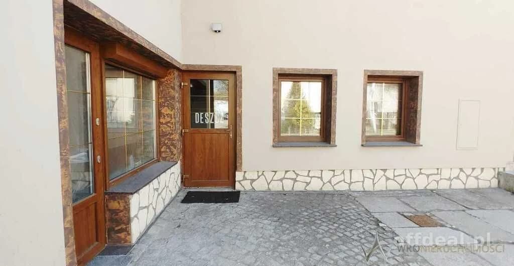 bien commercial à louer à Wrocław, Swojczyce | 38 m²