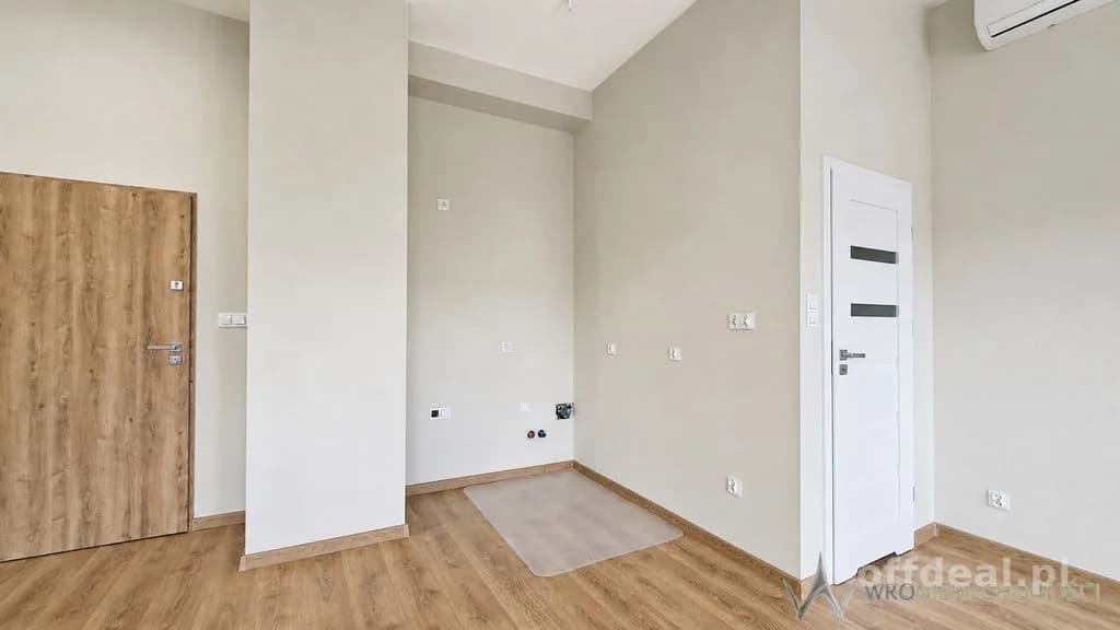 Gewerbeimmobilie zur Miete in Wrocław, Swojczyce | 38 m²