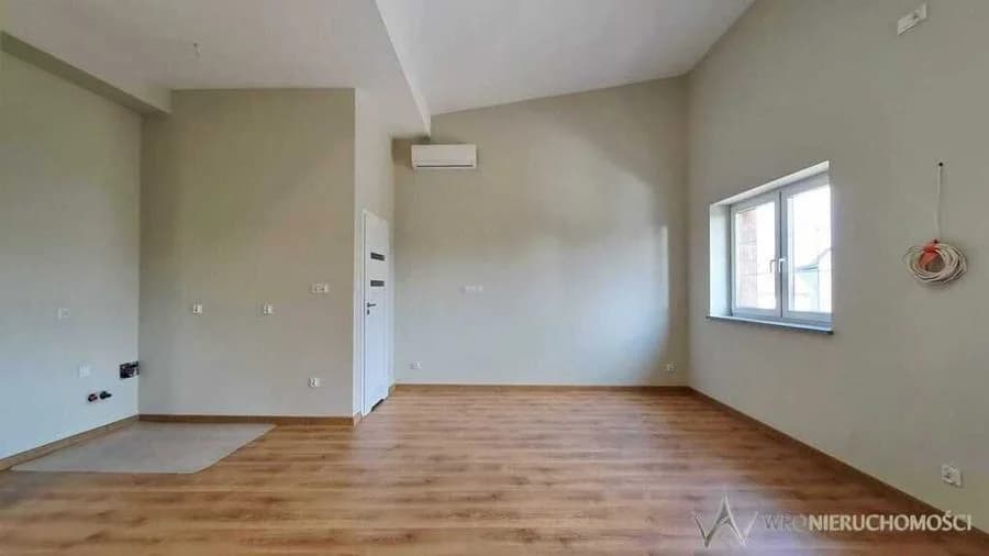 Lokal 38 m² po remoncie | klimatyzacja | parking